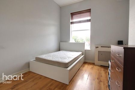 3 bedroom apartment to rent - Photo 2