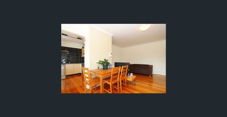 ONE BEDROOM APARTMENT IN THE HEART OF ESSENDON - Photo 2