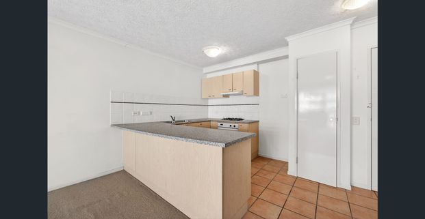 Fresh & Bright - Photo 1