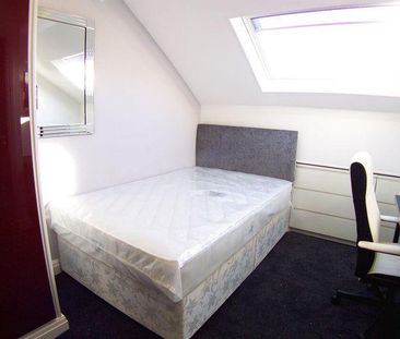 6 bedroom terraced house to rent - Photo 5