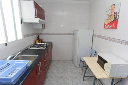 Carrer de Polo y Peyrolón, Valencia, Valencian Community 46021 - Photo 5