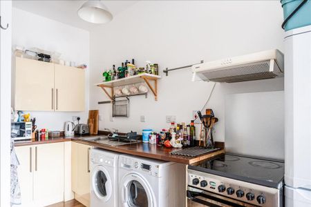 Studio to rent - Photo 3