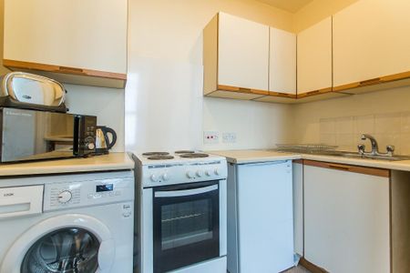 1 bedroom flat to rent - Photo 3