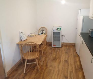 1 bedroom house to rent - Photo 2