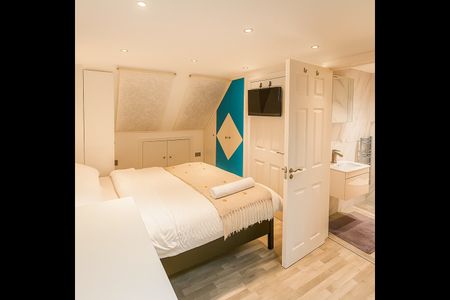 Room in a Shared House, Hyde Crescent, NW9 - Photo 2