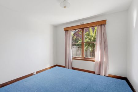 Four bedroom home in a great location - Photo 4