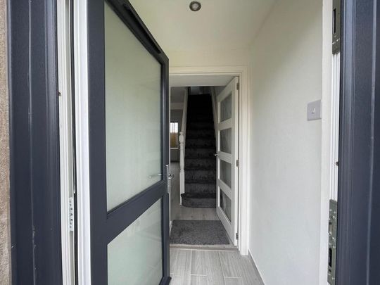 2 bedroom terraced house to rent - Photo 1