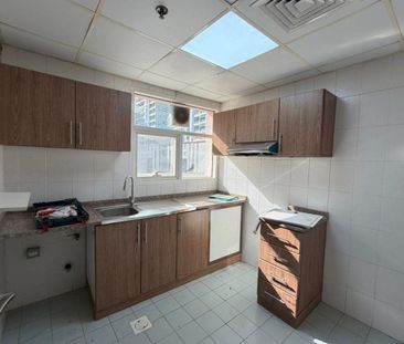 Free parking, central AC, family building, view - Photo 5