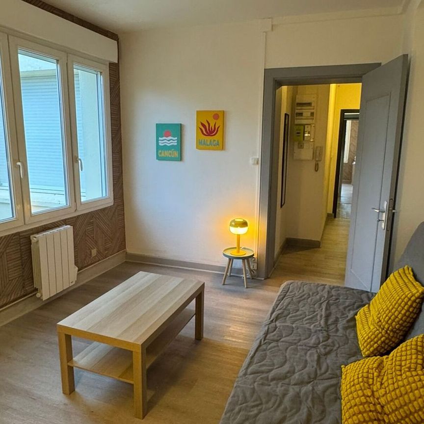 Appartement à louer 2 pièces • Valenciennes - Photo 1