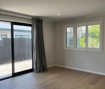 Paerata, 8 Stanton House Road - Photo 1