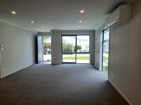 Great location! - Photo 3