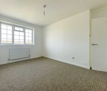 Kestrel Close, East Wittering - Photo 4