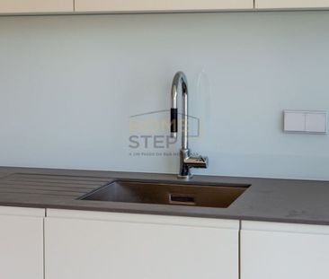 2 room luxury Flat for rent in Vila Nova de Gaia, Portugal - Photo 3