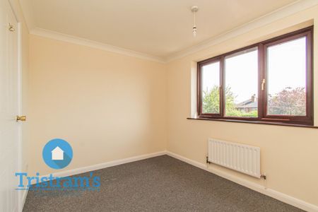 3 bed Detached Bungalow for Rent - Photo 4