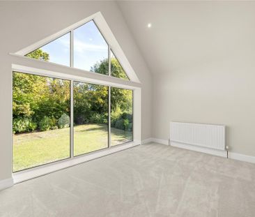 5 bedroom detached house to rent - Photo 3