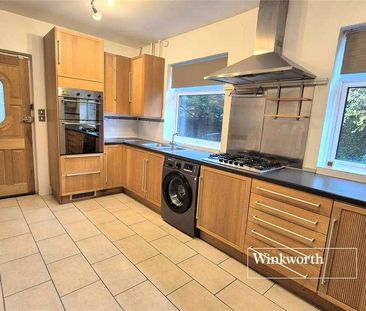 Armstrong Crescent, New Barnet, EN4 - Photo 6