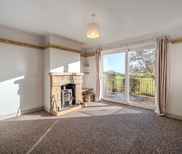 Newall Carr Road, Newall With Clifton, LS21 2HD - Photo 1