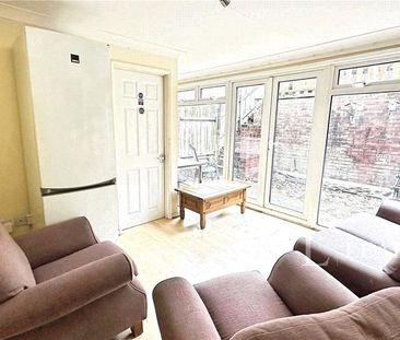 5 bedroom house share to rent - Photo 1