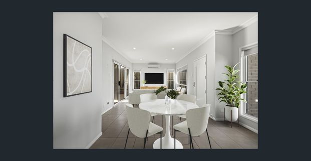 Oversized Living, Unbeatable Location! - Photo 1