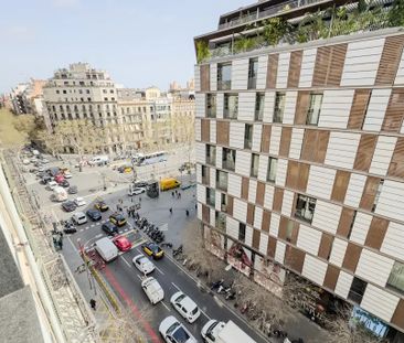 Carrer del Rosselló, Barcelona, Catalonia 08008 - Photo 3