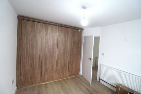 2 bedroom maisonette to rent - Photo 5