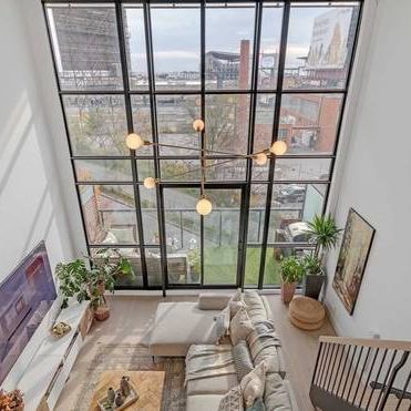 FULLY STOCKED AND FURNISHED LOFT IN THE HEART OF LIBERTY VILLAGE! - Photo 3