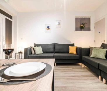 House to rent - Photo 1