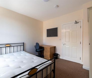 4 bedroom apartment to rent - Photo 1