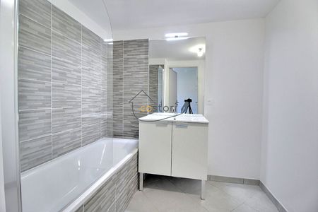 EXCLUSIVITÉ ? Appartement T2 avec terrasse et parking dans résidence récente, - Photo 4