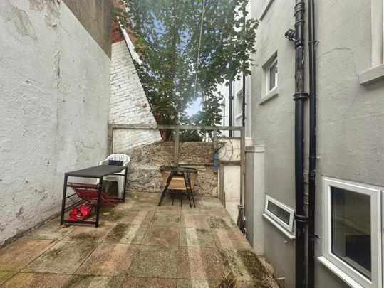 4 bedroom house to rent - Photo 1