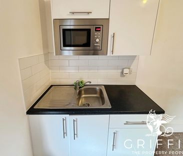 Princes Road, Romford, RM1 - Photo 6