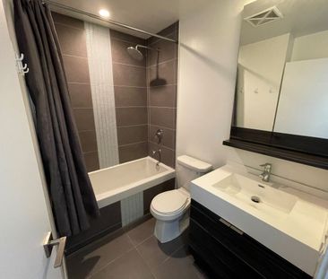 For Lease - 28 Avondale Avenue Unit# 710, Toronto, Ontario - Photo 6