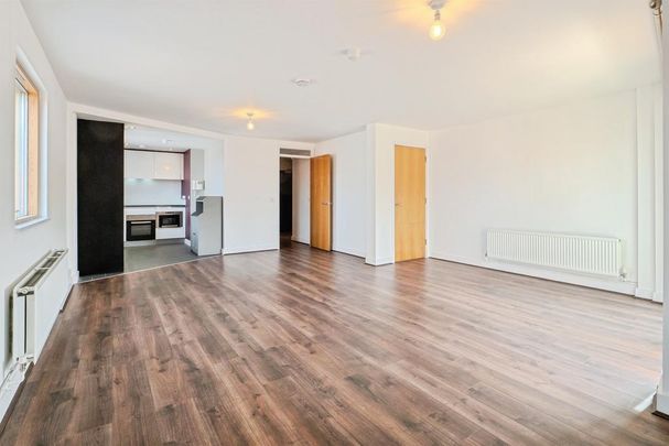 3 bedroom apartment to rent - Photo 1