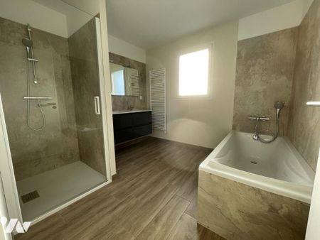 A LOUER- MAISON 4 CHAMBRES- LE GENEST-SAINT-ISLE- 10 MIN DE LAVAL - Photo 3