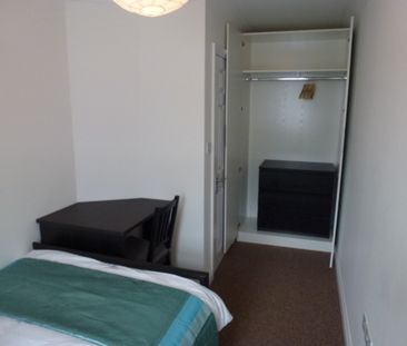 Tolstoi Road, Poole, Dorset, BH14 0QJ - Photo 1