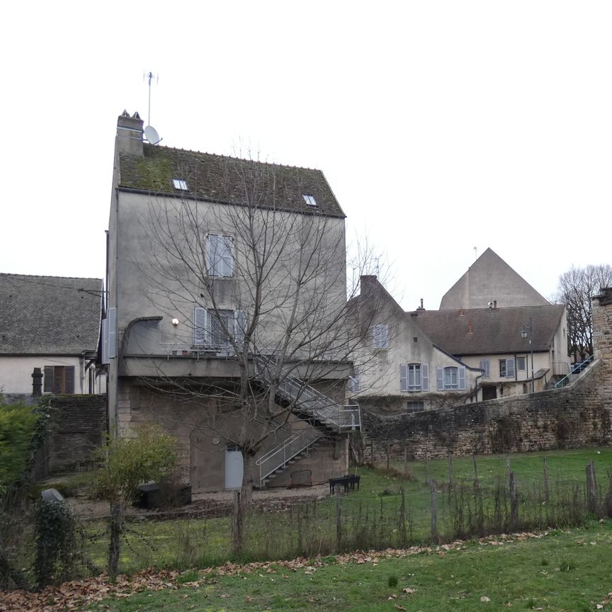 Location Maison 4 pièces 82m² BEAUNE 21200 - Photo 1