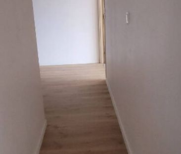 A louer Appartement F3 avec balcon, cave et parking, refait à neuf ! - Photo 2