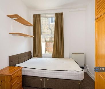 3 bedroom maisonette to rent - Photo 3