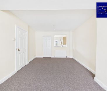 Farndale Avenue, Holbrooks, Coventry - - Photo 4