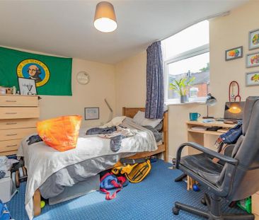 6 bedroom house to rent - Photo 2