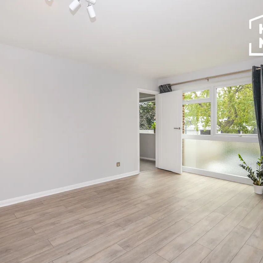 Sinclair Court, Beckenham, BR3 - Photo 1