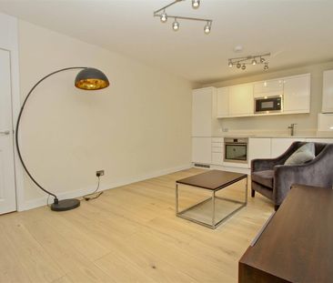1 bedroom apartment - Photo 2