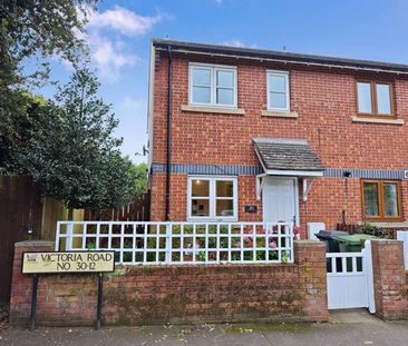 2 bedroom end of terrace house to rent - Photo 1
