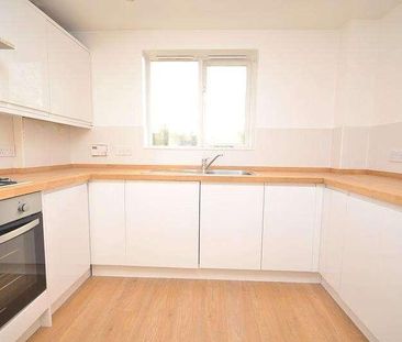 St. Marys Lane, Upminster, Essex, RM14 - Photo 6