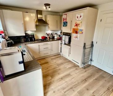 Sutton Crescent, Barton-under-Needwood, DE13 - Photo 4