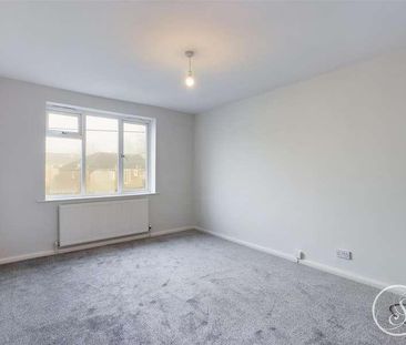 Whinbrook Crescent, Moortown, Leeds, LS17 - Photo 3