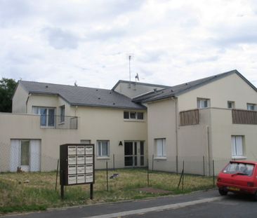 Location Appartement 2 pièces 51 m² Le Blanc - Photo 2