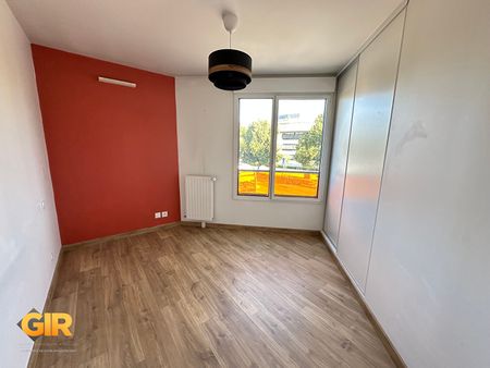 Location Appartement 3 pièces 66m² RENNES 35000 - Photo 2