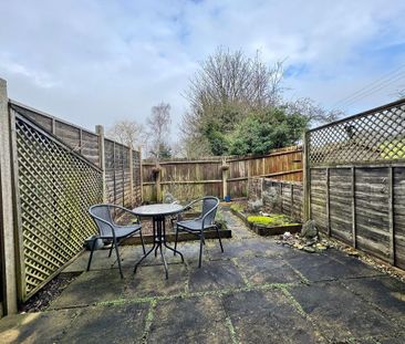 2 bedroom terraced house to rent - Photo 4