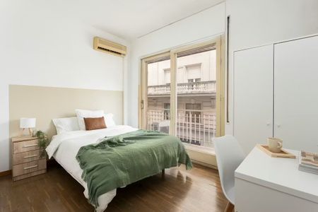 Via Augusta, Barcelona, Catalonia 08017 - Photo 2